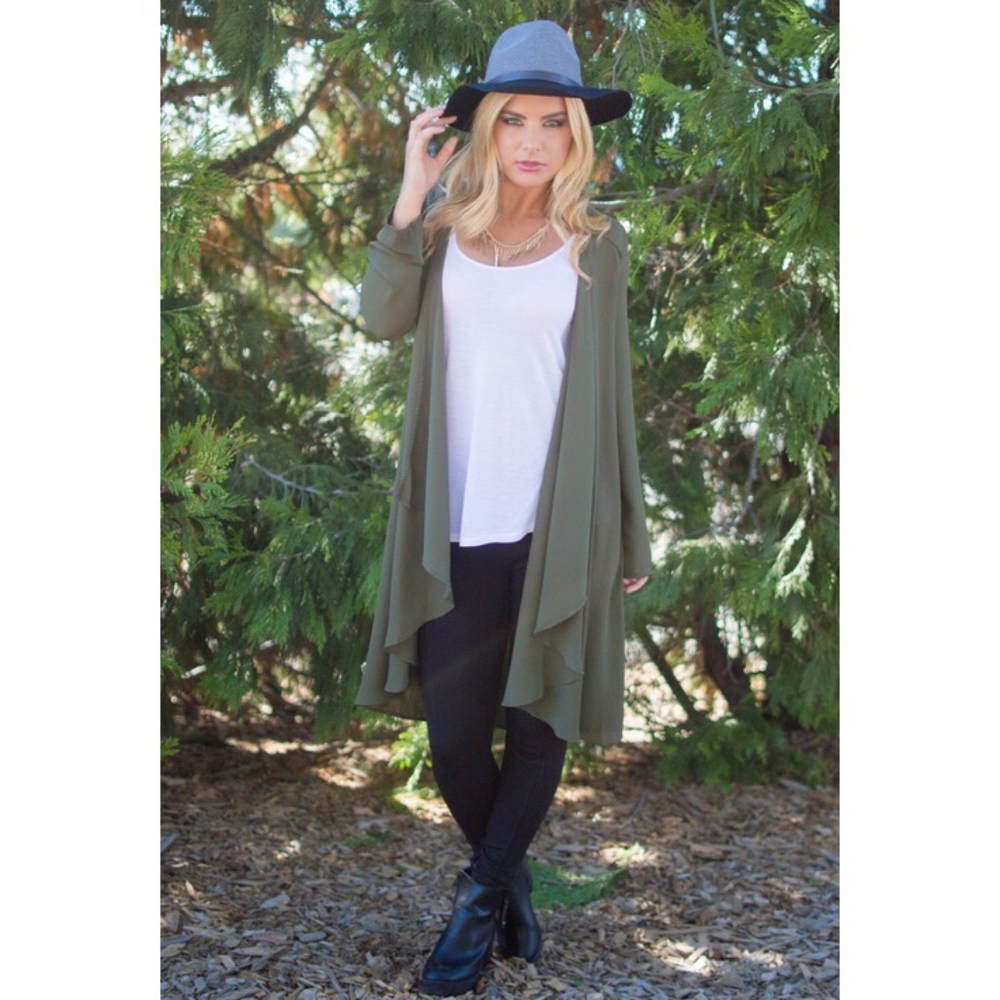Olive Alamo On The Road Kimono